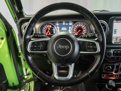 Used 2018 Jeep Wrangler Unlimited Rubicon image 32