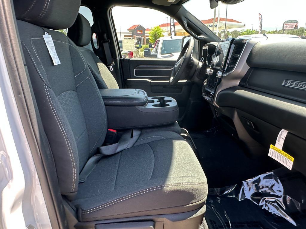 New 2026 RAM 2500 Big Horn AWD/4WD image 15