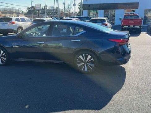 Used 2019 Nissan Altima 2.5 SV image 6