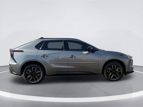 New 2026 Toyota bZ FWD image 7