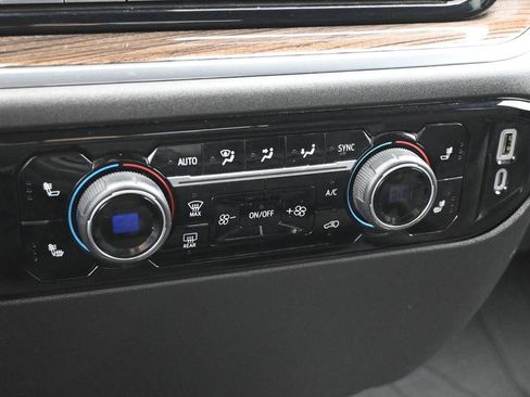 Used 2023 Chevrolet Silverado 1500 LT w/ Protection Package image 19