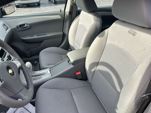 Used 2010 Chevrolet Malibu LS image 11