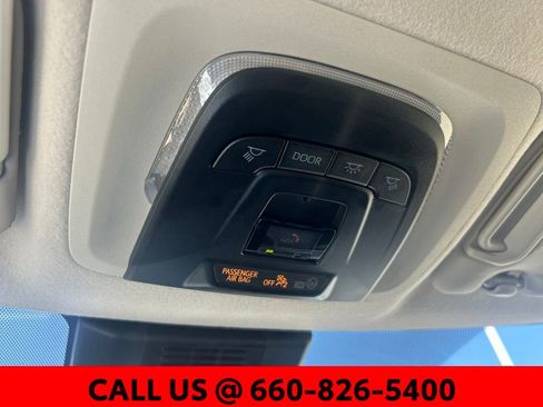 Used 2025 Toyota Corolla LE FWD image 15
