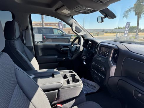 Used 2021 Chevrolet Silverado 1500 Custom Trail Boss AWD/4WD image 18