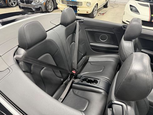 Used 2014 Audi RS 5 Cabriolet image 36