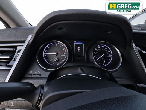 Used 2021 Toyota Camry SE FWD image 14