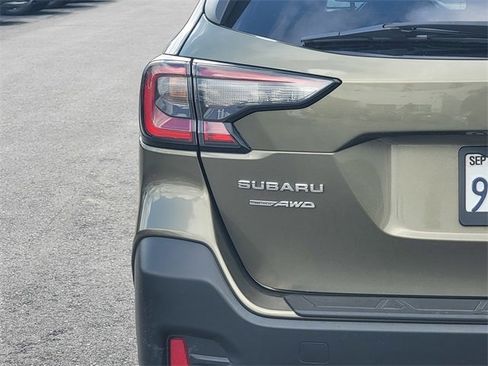 Used 2022 Subaru Outback Touring image 8