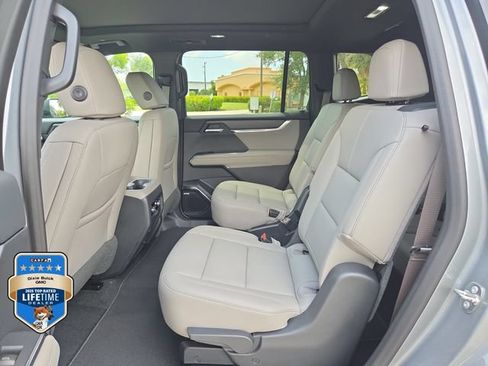 New 2026 GMC Acadia Elevation w/ Black Edition AWD/4WD image 9