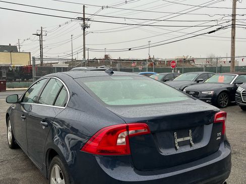 Used 2013 Volvo S60 T5 image 4