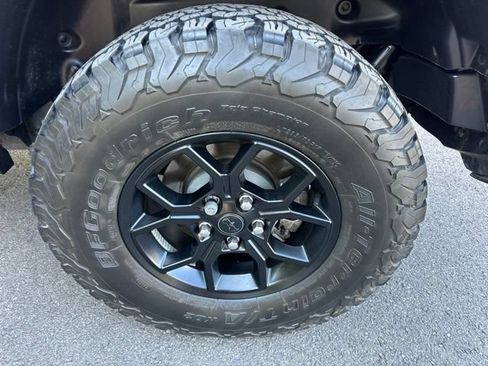 Used 2024 Jeep Wrangler Unlimited Sport AWD/4WD image 33