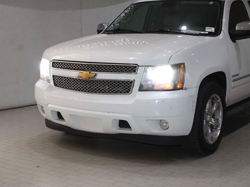 Used 2013 Chevrolet Tahoe LTZ image 2