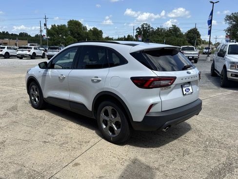 Used 2025 Ford Escape ST-Line FWD image 5