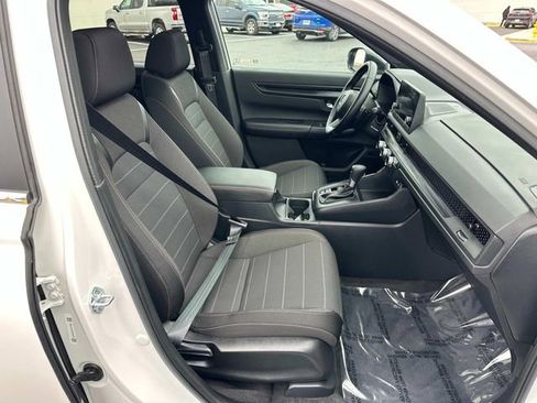 Used 2025 Honda CR-V Sport image 7