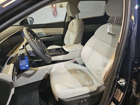 New 2026 Hyundai Tucson Limited AWD/4WD image 16