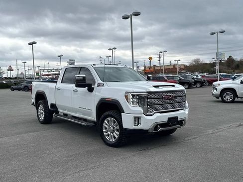 Used 2022 GMC Sierra 2500 Denali image 2