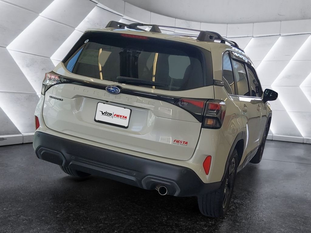 Used 2025 Subaru Forester Limited AWD/4WD image 4