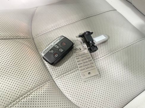 Used 2016 Land Rover Range Rover Evoque HSE image 38