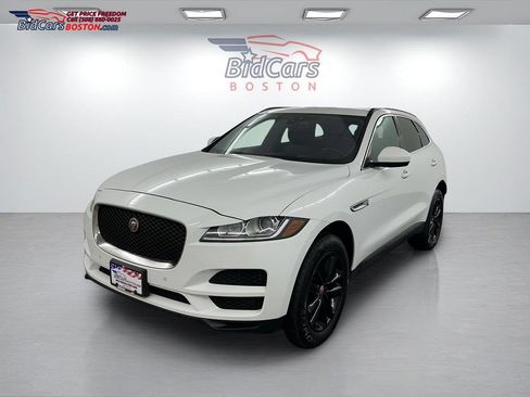 Used 2020 Jaguar F-PACE Premium AWD/4WD image 1
