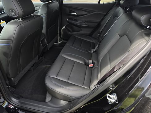 New 2026 Buick Envista Sport Touring FWD image 18