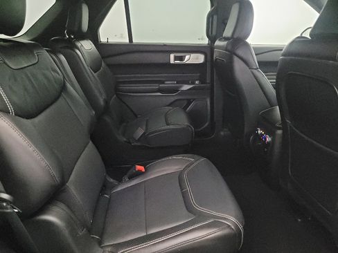 Used 2020 Ford Explorer ST w/ ST High-Performance Pack image 19