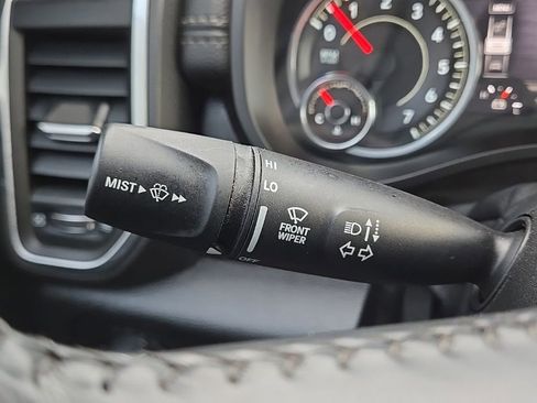 Used 2019 RAM 1500 Laramie image 22