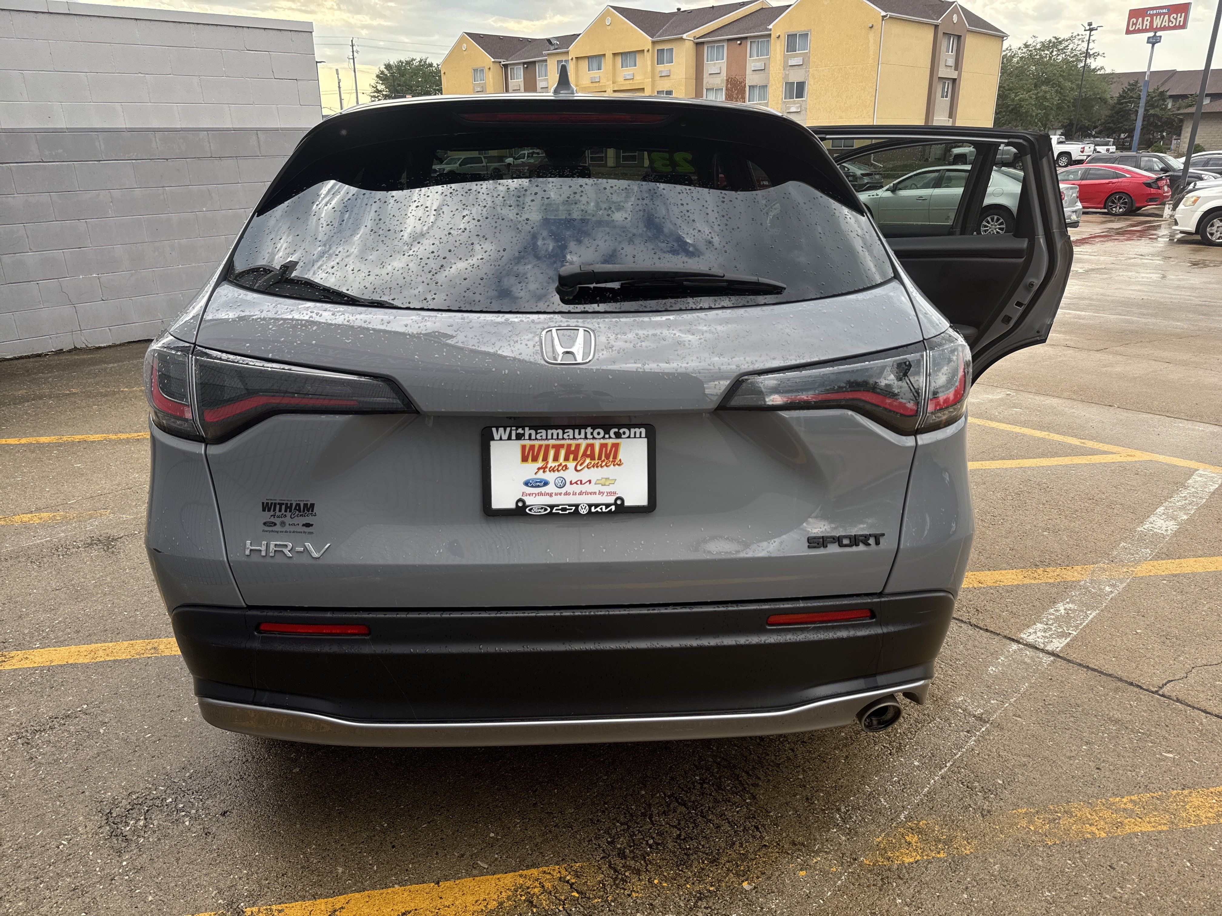 Used 2023 Honda HR-V Sport image 7