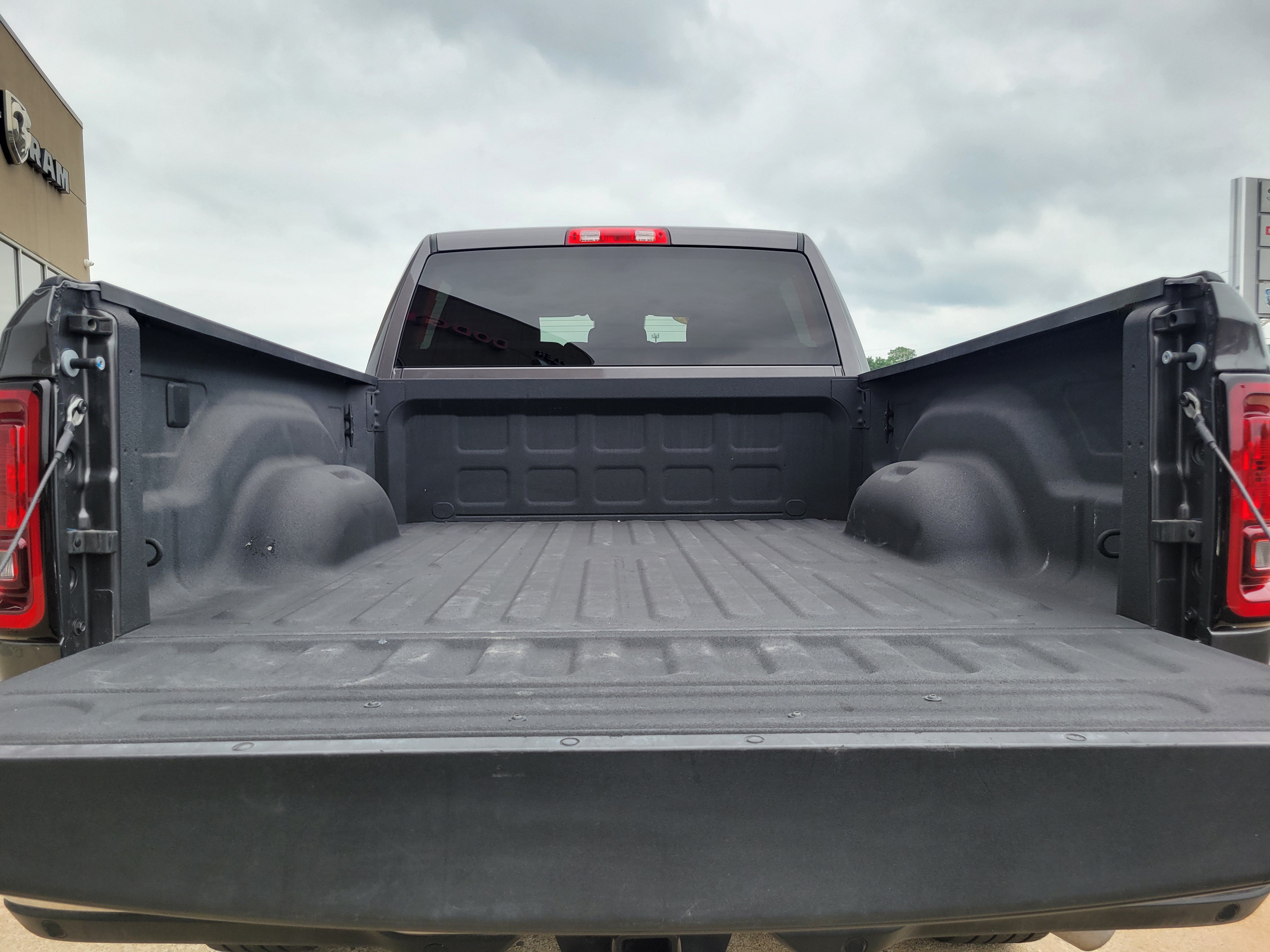 Used 2025 RAM 2500 Big Horn AWD/4WD image 24