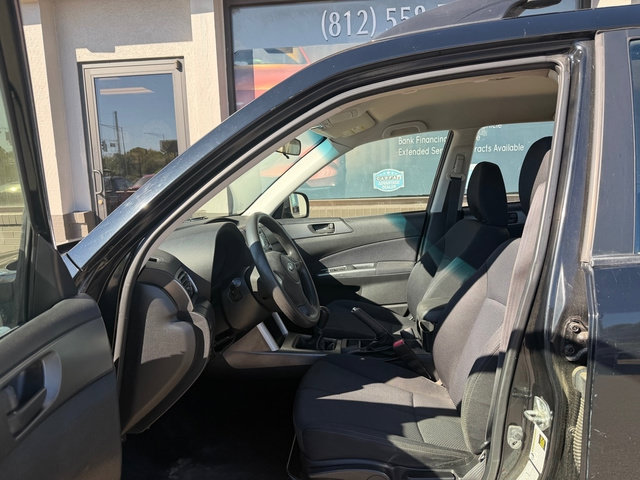 Used 2012 Subaru Forester 2.5X w/ Alloy Wheel Pkg AWD/4WD image 10