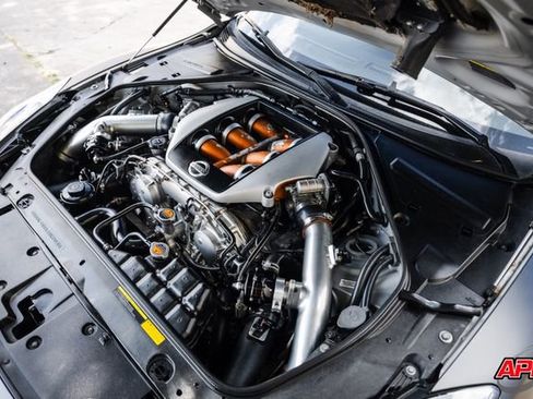 Used 2010 Nissan GT-R Premium AWD/4WD image 72