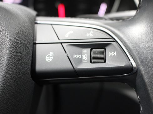 Used 2022 Audi Q5 2.0T Premium w/ Convenience Package AWD/4WD image 14