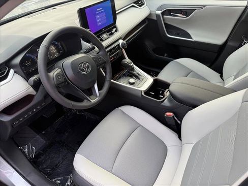 New 2025 Toyota RAV4 Limited image 13