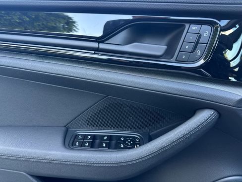 New 2026 Porsche Panamera image 12