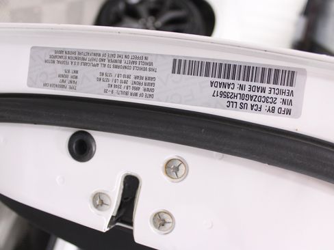 Used 2020 Dodge Challenger SXT w/ Blacktop Package image 34