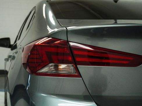 Used 2019 Hyundai Elantra SEL FWD image 39