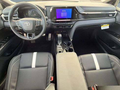 New 2026 Toyota Camry Hybrid image 16