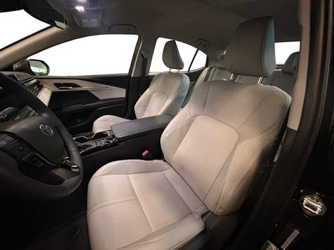 Certified 2025 Toyota Camry XLE image 9