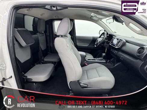 Used 2021 Toyota Tacoma SR RWD image 39