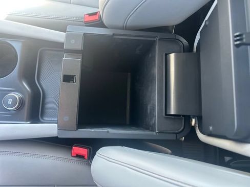 New 2026 Ford Explorer Active w/ Active Comfort Package RWD image 25