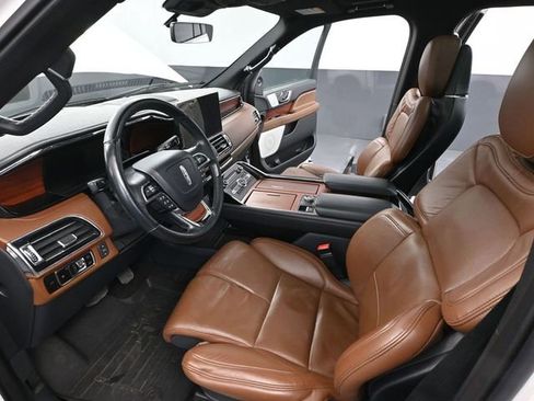 Used 2023 Lincoln Navigator L Reserve w/ Equipment Group 201A image 22