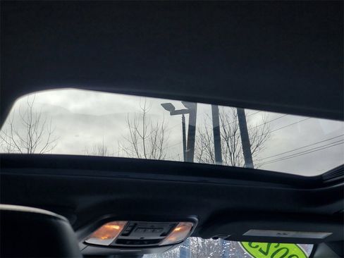 Used 2025 Dodge Durango R/T image 30