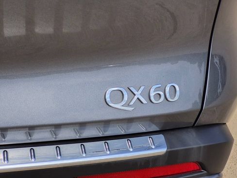Used 2023 INFINITI QX60 Luxe w/ Cargo Package FWD image 8