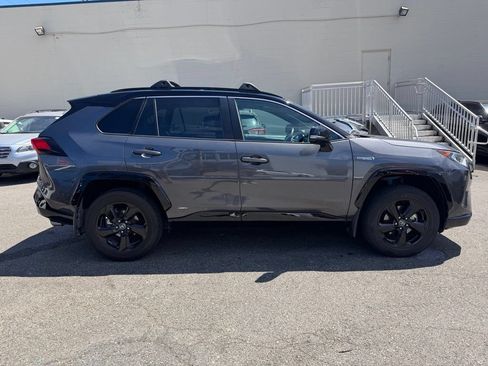 Used 2021 Toyota RAV4 XSE AWD/4WD image 8