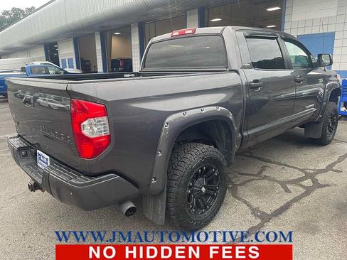 Used 2017 Toyota Tundra SR5 w/ SR5 Upgrade Package AWD/4WD image 4
