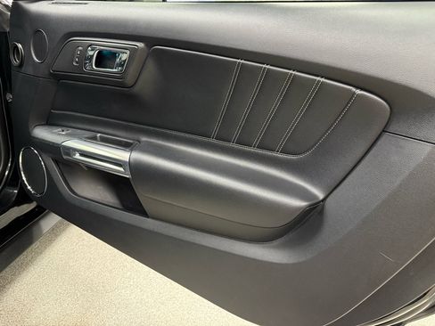 Used 2017 Ford Mustang GT Premium w/ GT Performance Package image 13