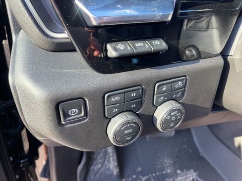 New 2026 Chevrolet Silverado 1500 High Country AWD/4WD image 20