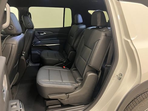 New 2026 Chevrolet Traverse LT image 27