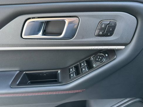 New 2026 Ford Explorer ST-Line w/ ST-Line Street Pack RWD image 11