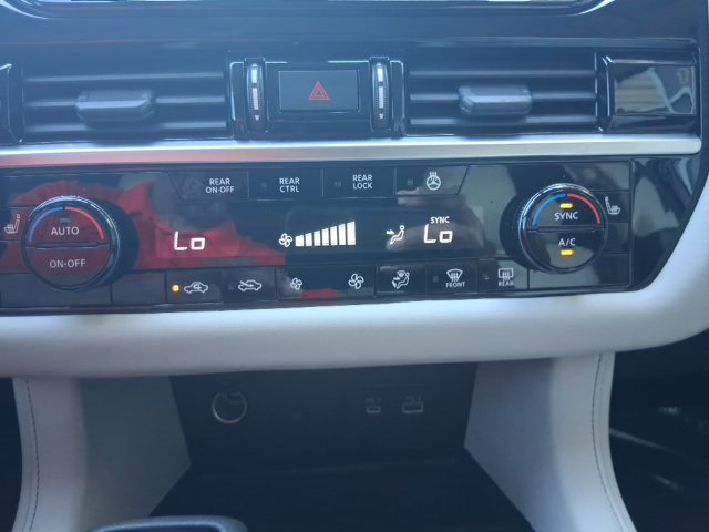 Certified 2025 Nissan Pathfinder SL FWD image 17