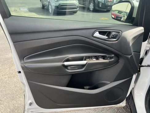 Used 2017 Ford Escape Titanium image 23