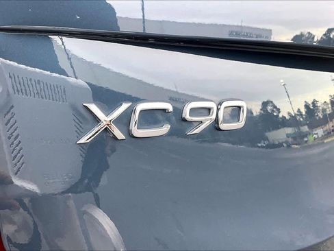 Used 2023 Volvo XC90 T8 Ultimate image 10